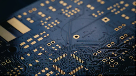 Wybór kolorowych cewek pierścieniowych do montażu PCB