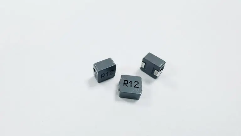 Zintegrowana cewka indukcyjna Gujing Electronics serii GSHM pomaga starym klientom modernizować nowe przełączniki